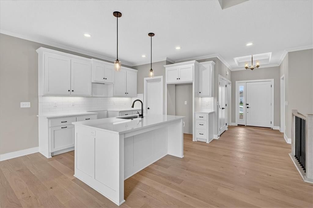25069 W 94th Terrace — photo 7