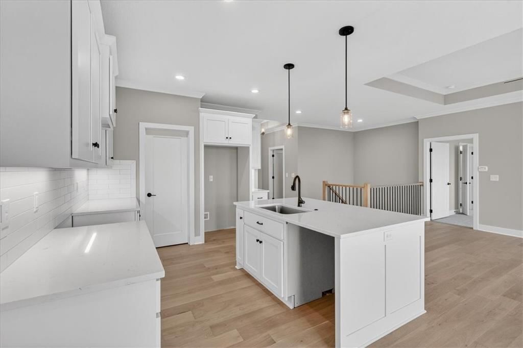 25069 W 94th Terrace — photo 8