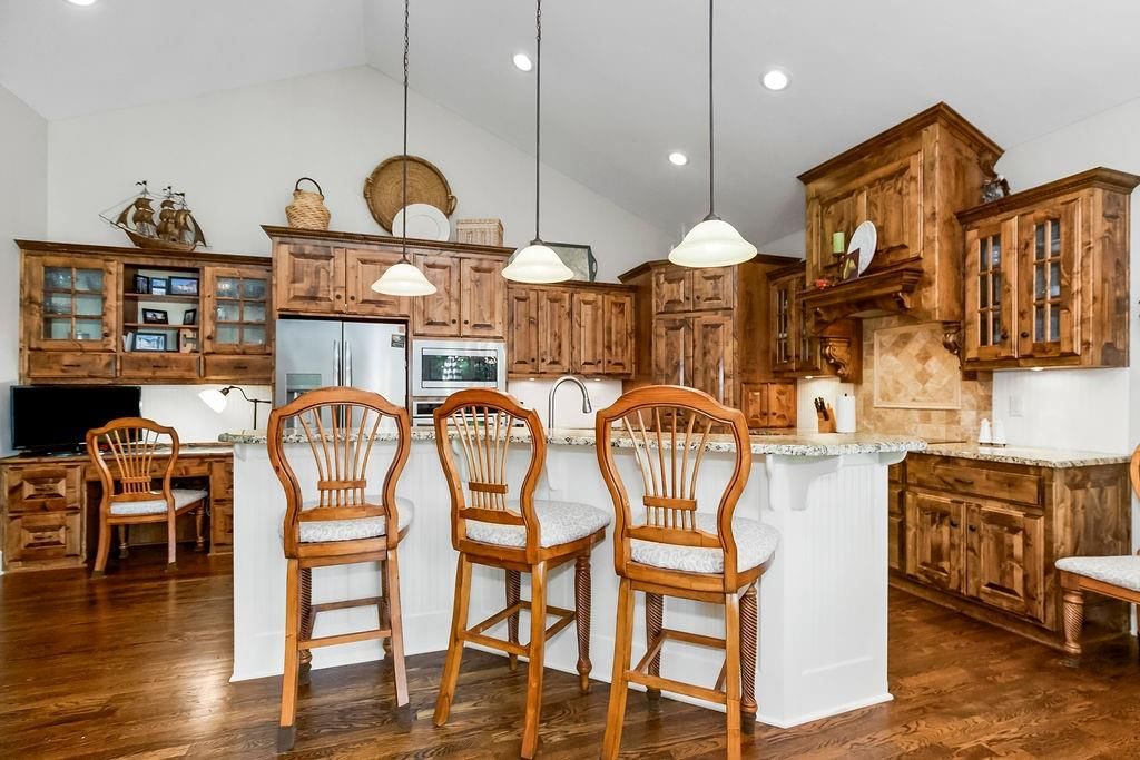 631 North Shore Drive — photo 10