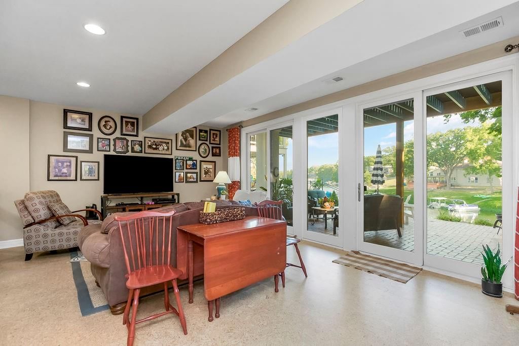 631 North Shore Drive — photo 33