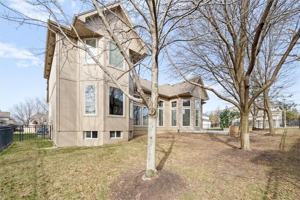 14007 S Widmer Street — photo 36