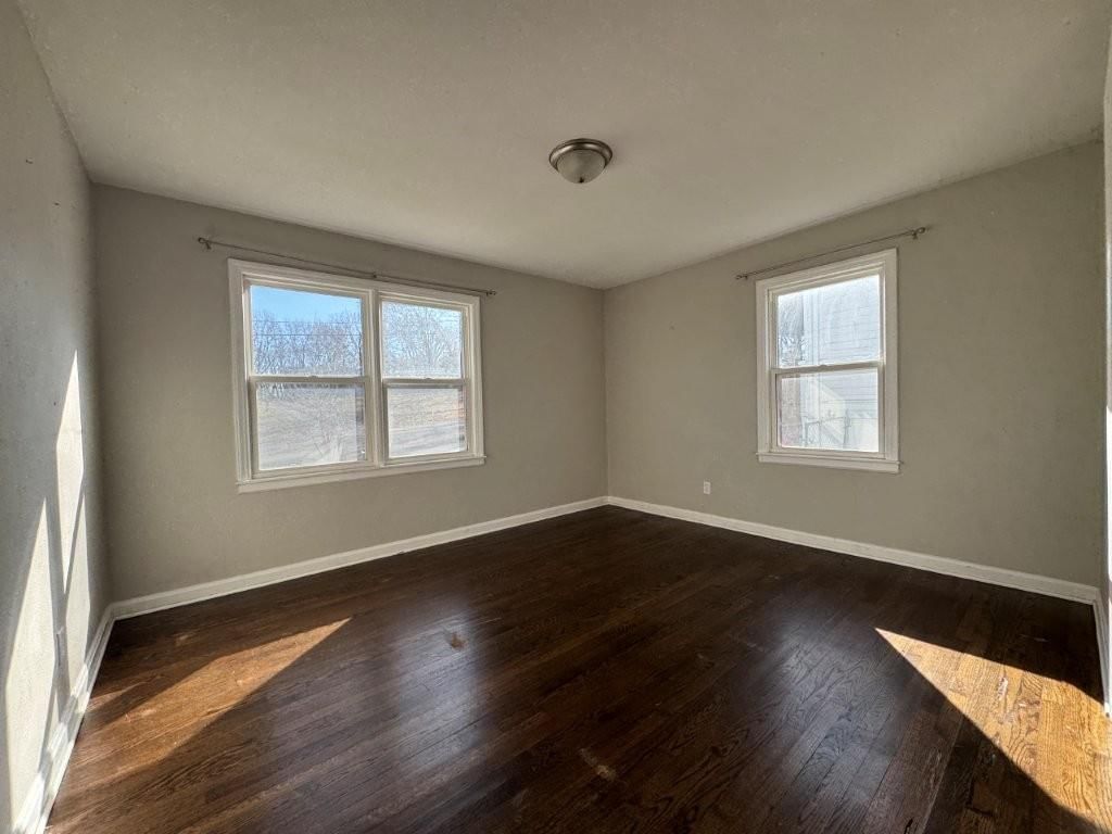2604 S Northern Boulevard — photo 9