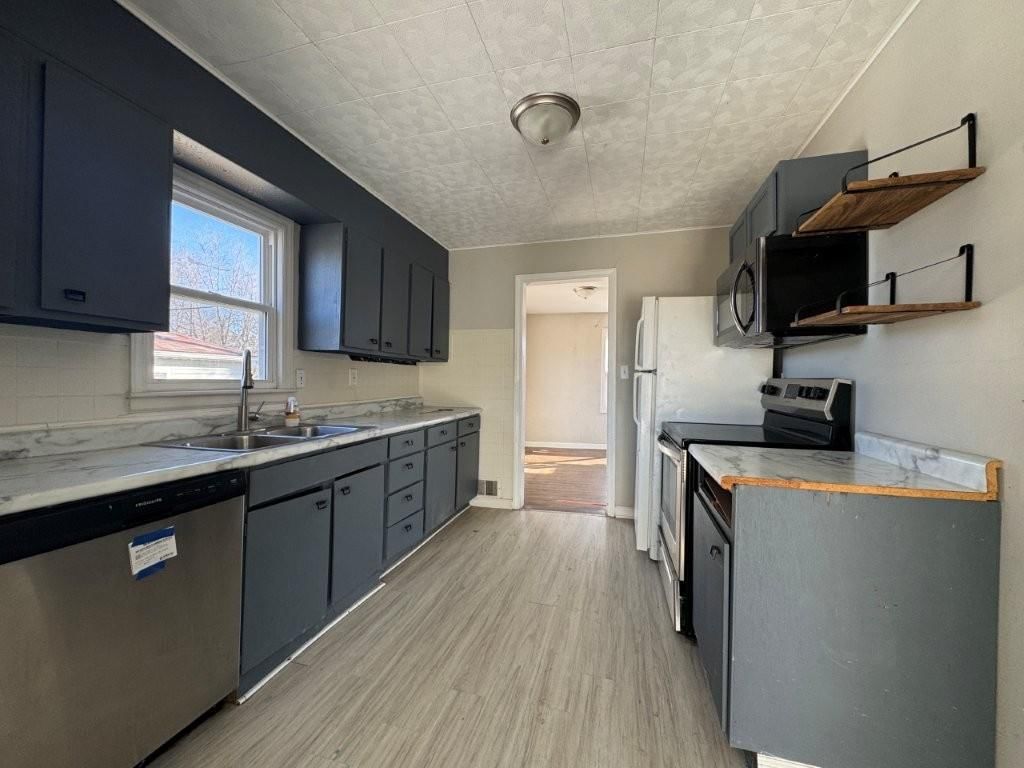 2604 S Northern Boulevard — photo 12