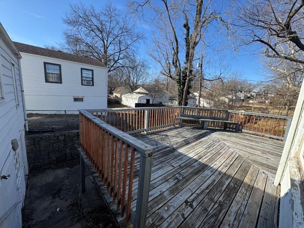 2604 S Northern Boulevard — photo 13