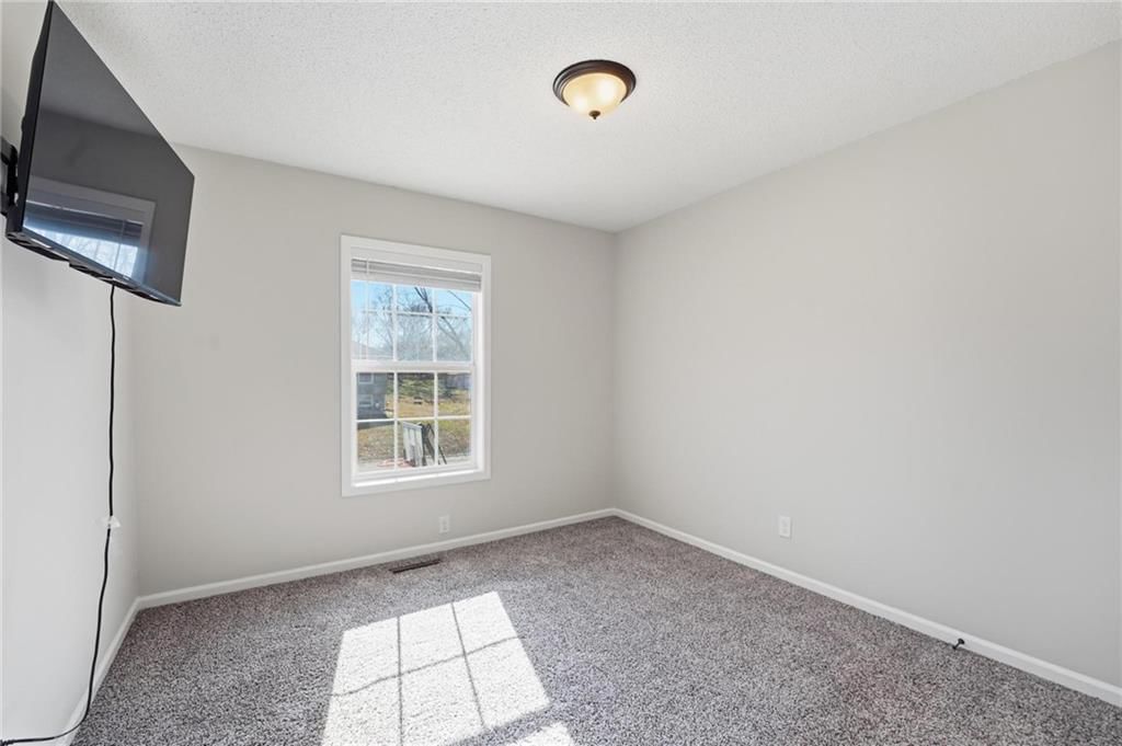 2203 N Gaines Drive — photo 21