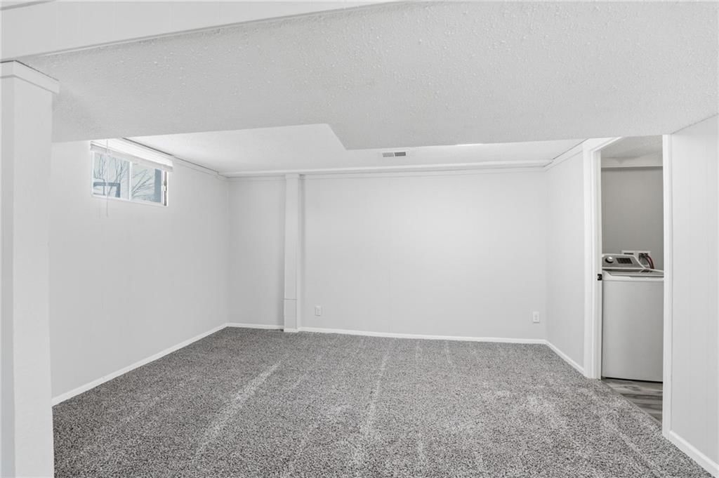 2203 N Gaines Drive — photo 31