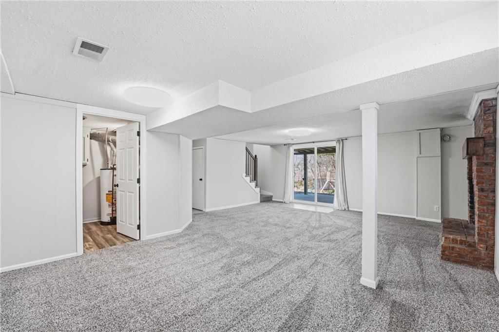 2203 N Gaines Drive — photo 32