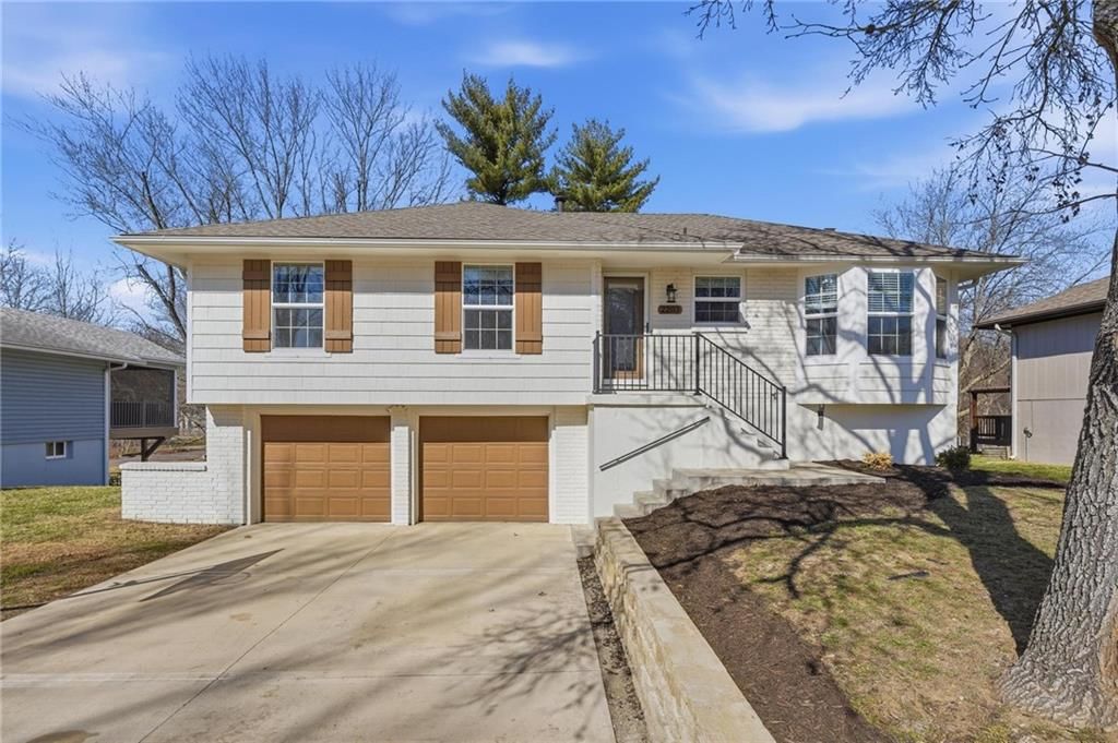 2203 N Gaines Drive — photo 48