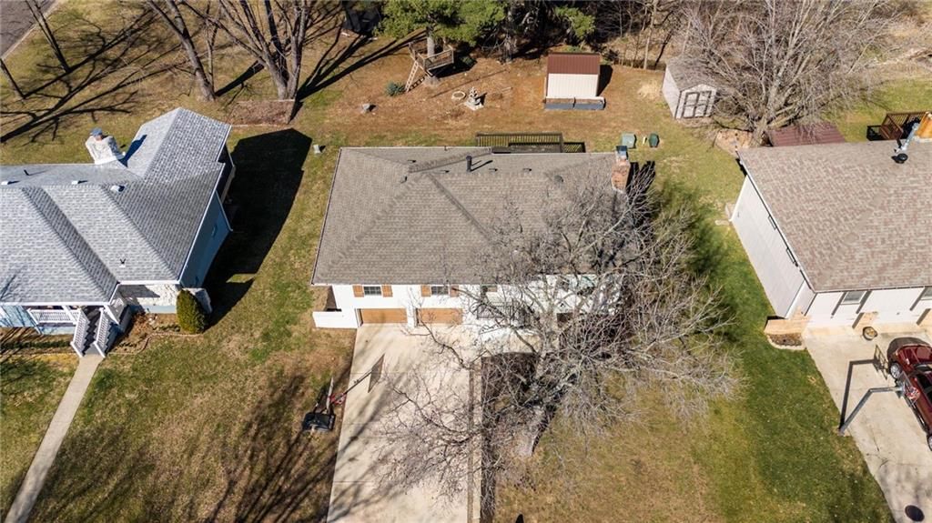 2203 N Gaines Drive — photo 52