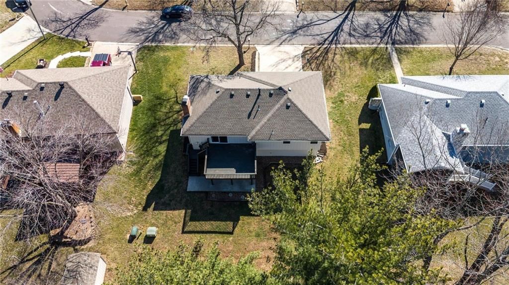 2203 N Gaines Drive — photo 55
