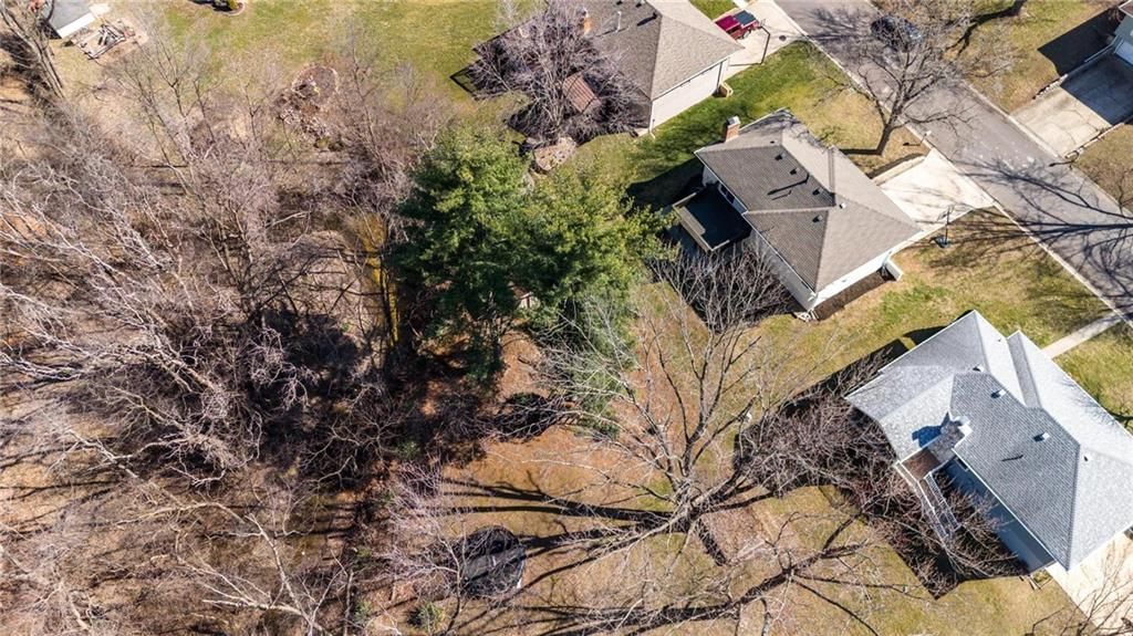 2203 N Gaines Drive — photo 57