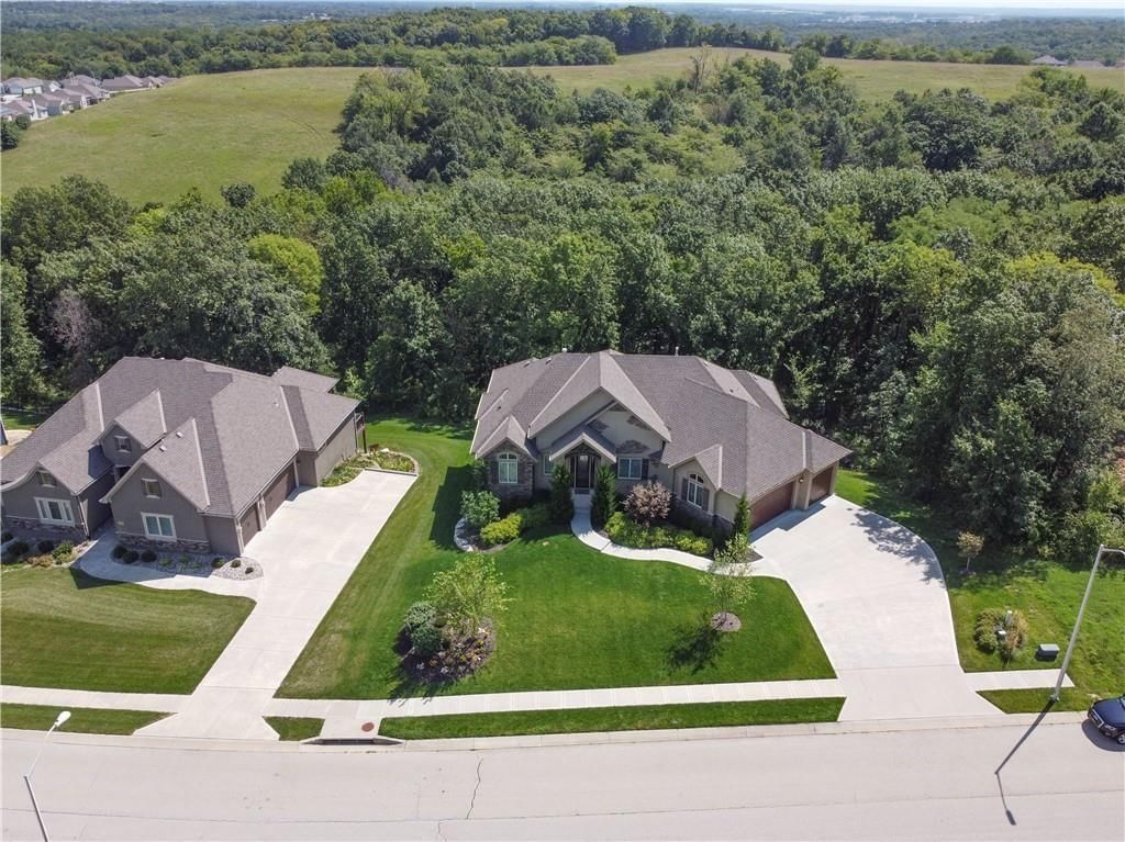 6901 N Norton Avenue — photo 3