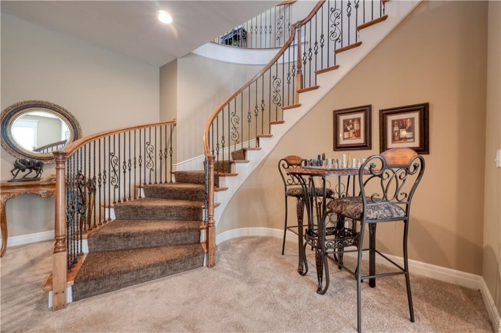 6901 N Norton Avenue — photo 21