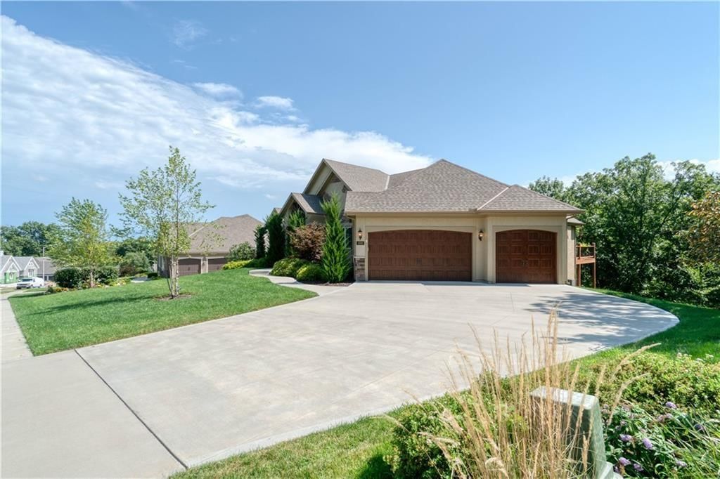 6901 N Norton Avenue — photo 36
