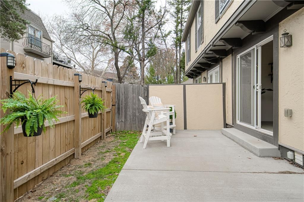 6739 W 108th Terrace — photo 33
