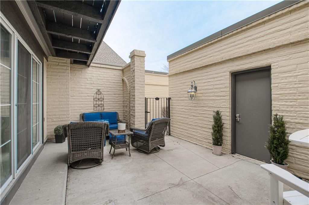 6739 W 108th Terrace — photo 35
