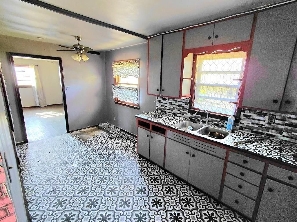 2721 N 31st Street — photo 3