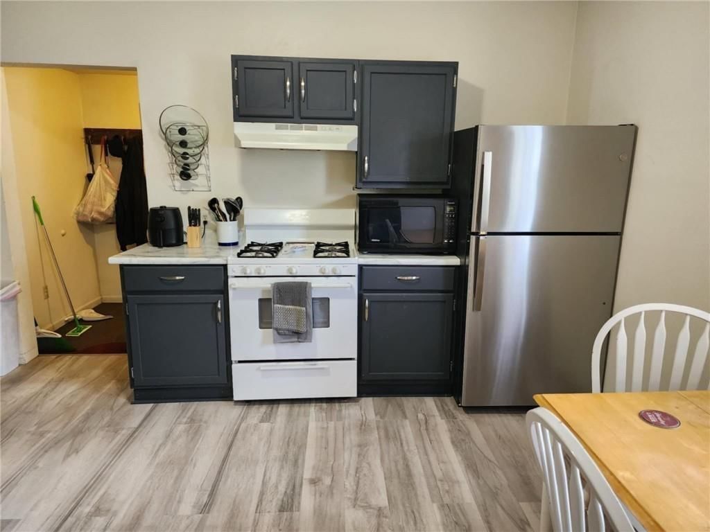 602 Grover Street — photo 5