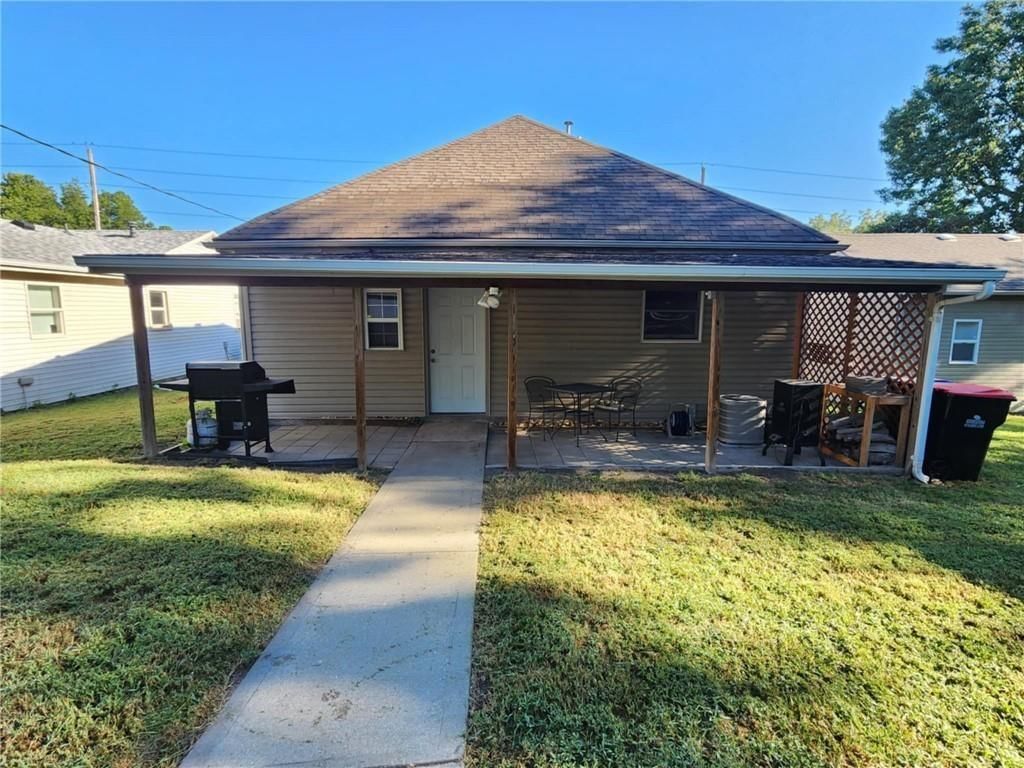 602 Grover Street — photo 18