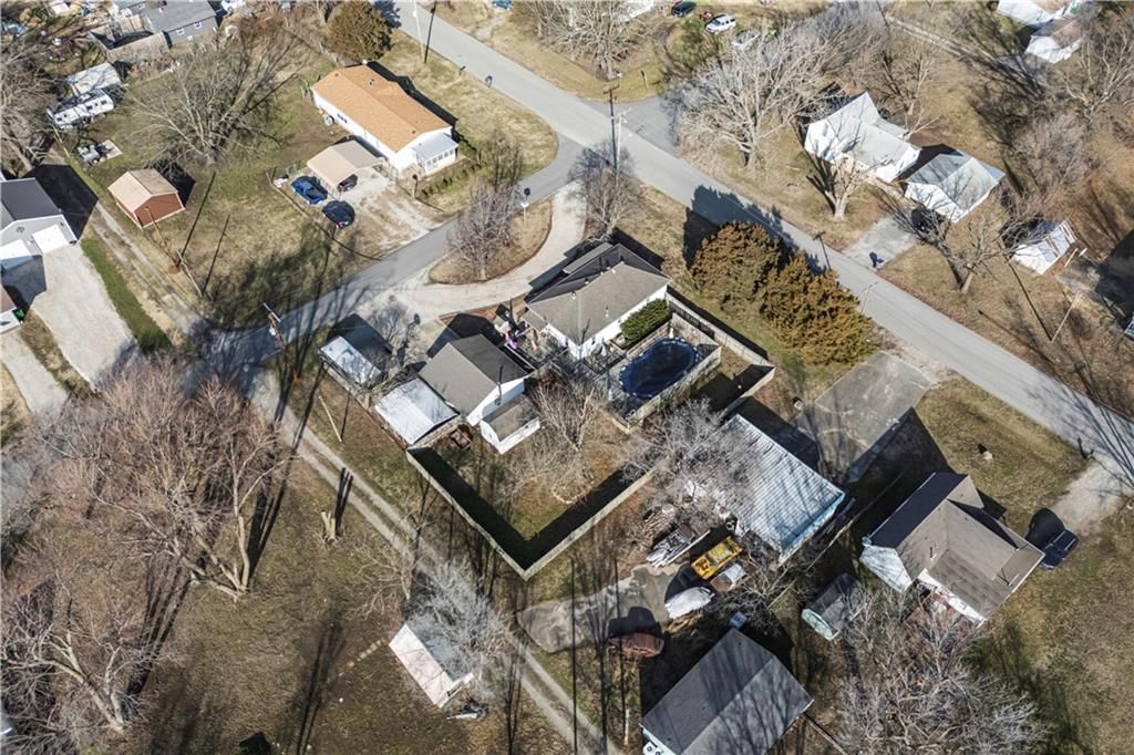 305 S Okmulgee Street — photo 40