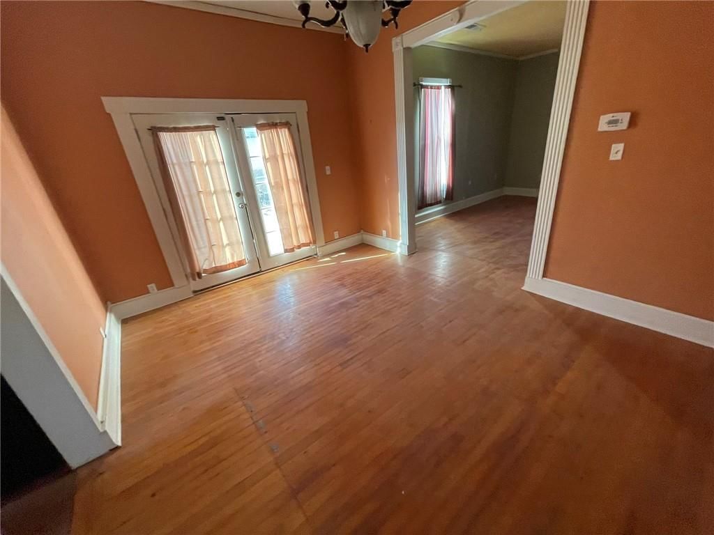 724 E Clinton Street — photo 3