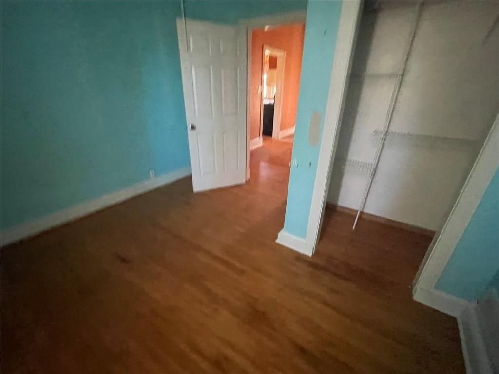 724 E Clinton Street — photo 9