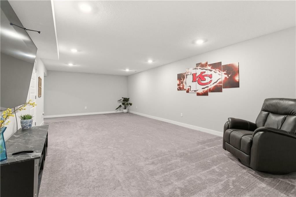 8913 SW 8th Street — photo 27