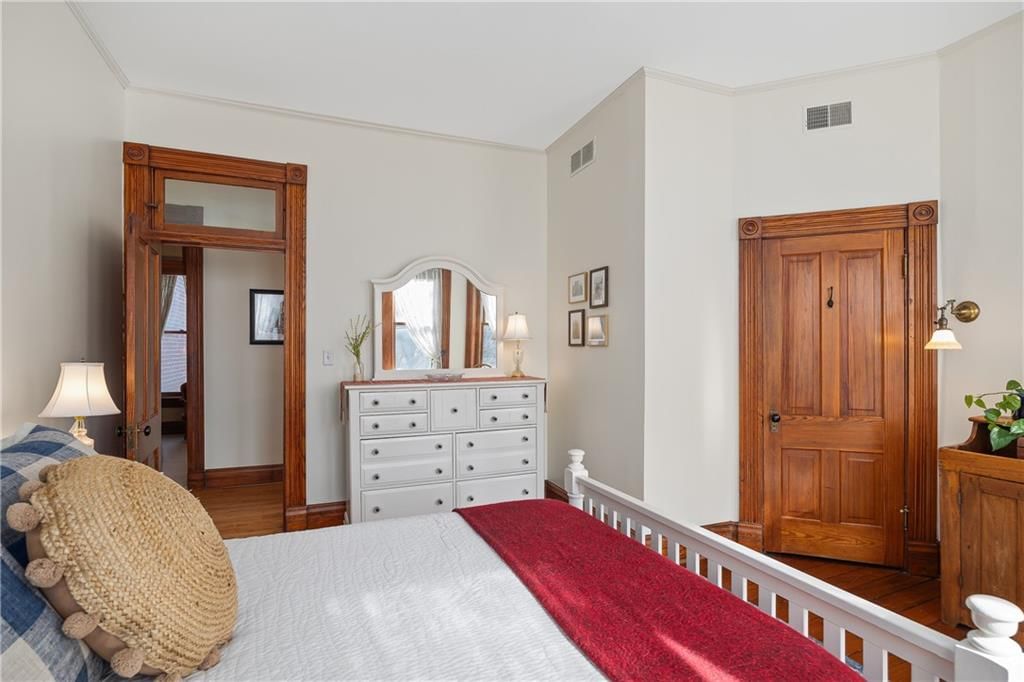 2204 Ashland Avenue — photo 64