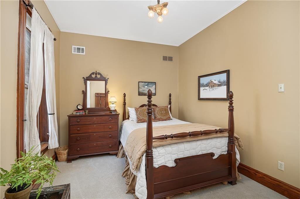 2204 Ashland Avenue — photo 65