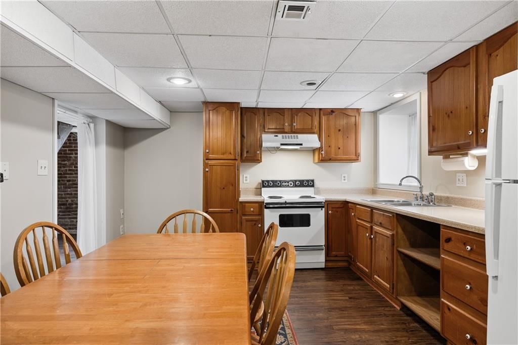 2204 Ashland Avenue — photo 79