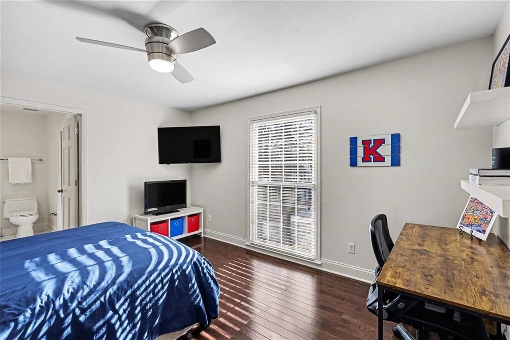 410 W 130th Terrace — photo 32
