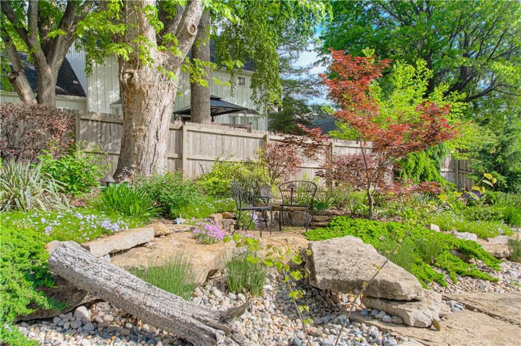 410 W 130th Terrace — photo 45
