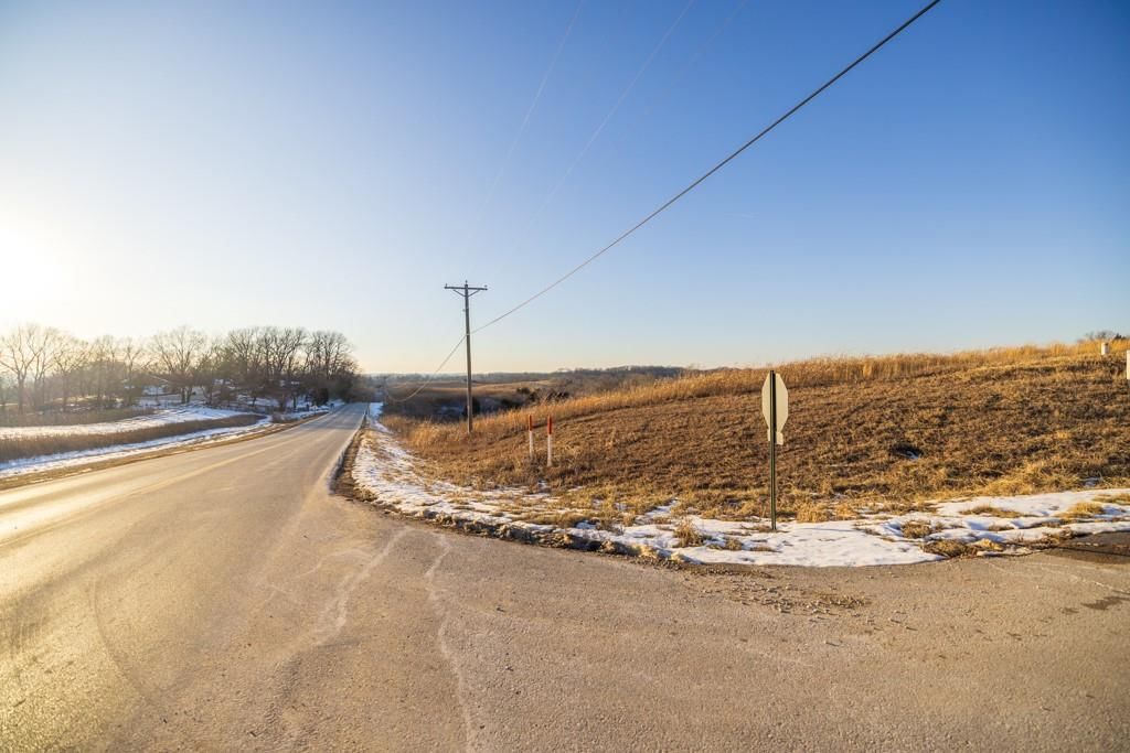 13350 Dowling Lane — photo 45
