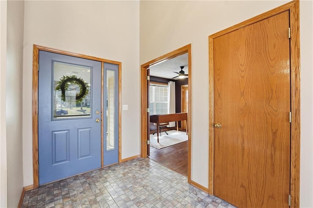 1403 Red Bud Avenue — photo 9