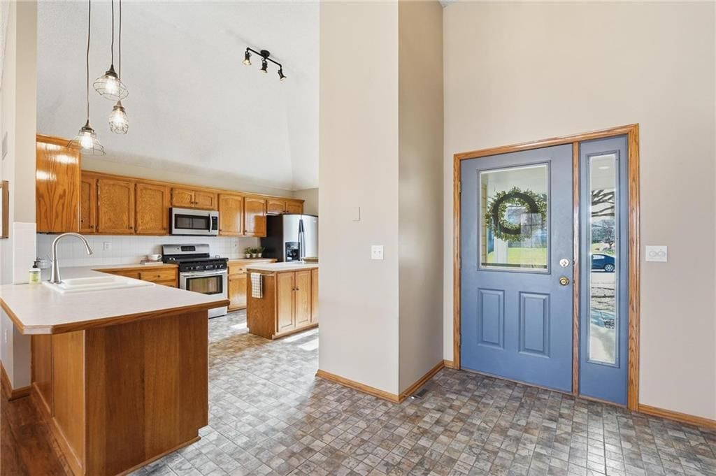 1403 Red Bud Avenue — photo 10