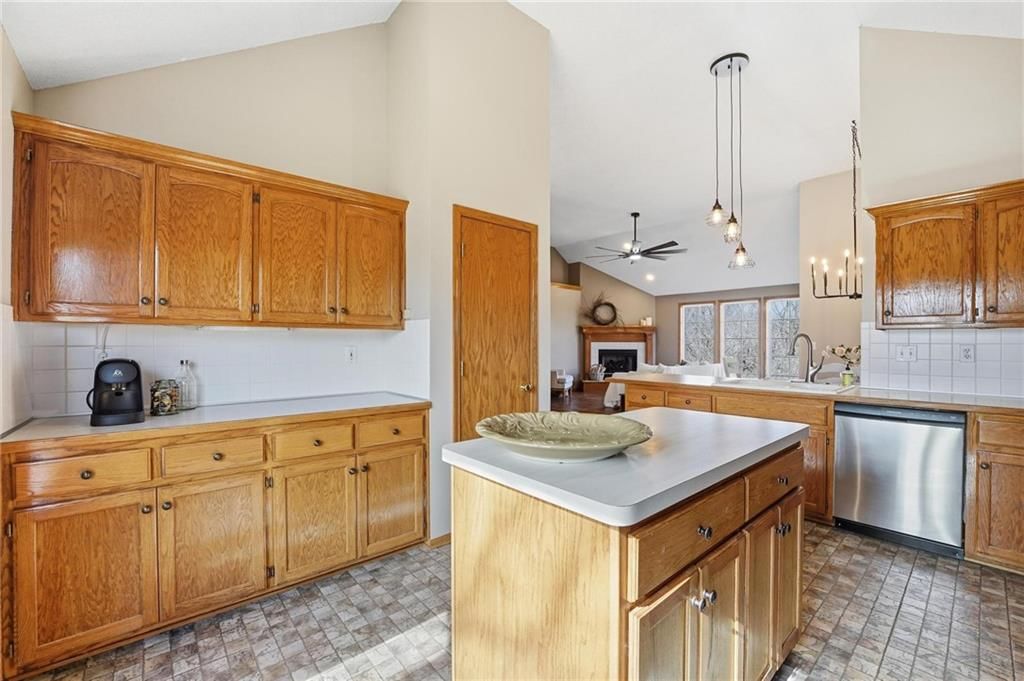 1403 Red Bud Avenue — photo 23