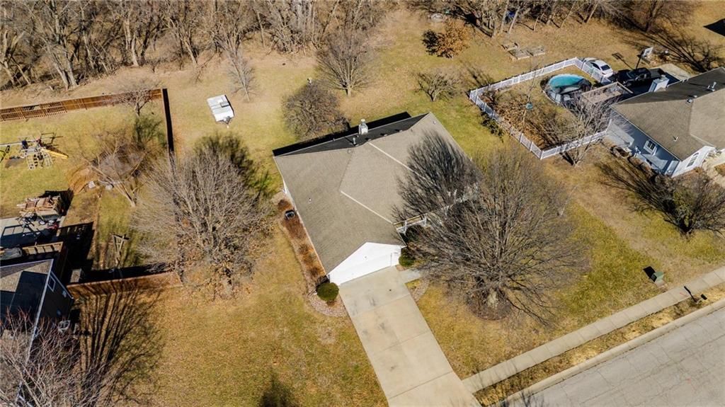1403 Red Bud Avenue — photo 52