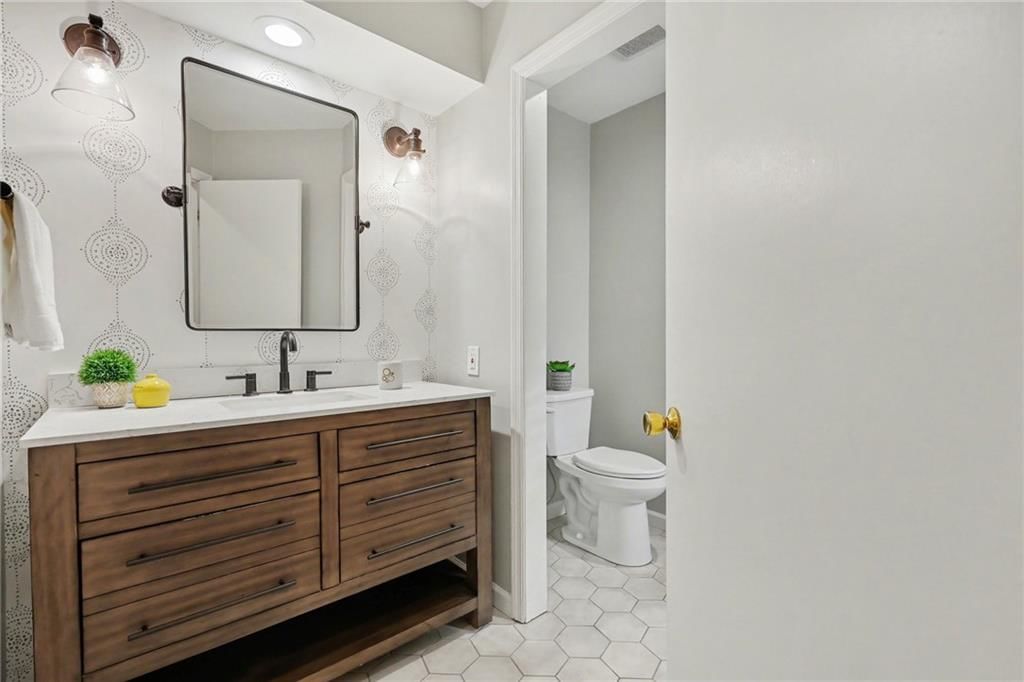 11806 Cherry Street — photo 15