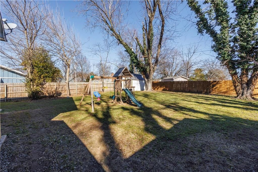 2700 N 8th Street — photo 45