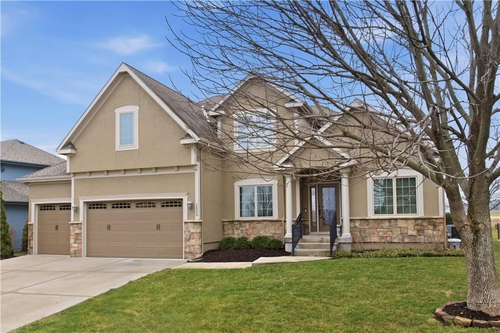 1559 Brompton Lane — photo 3