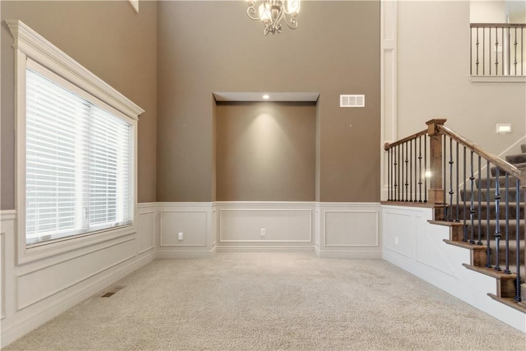 1559 Brompton Lane — photo 9