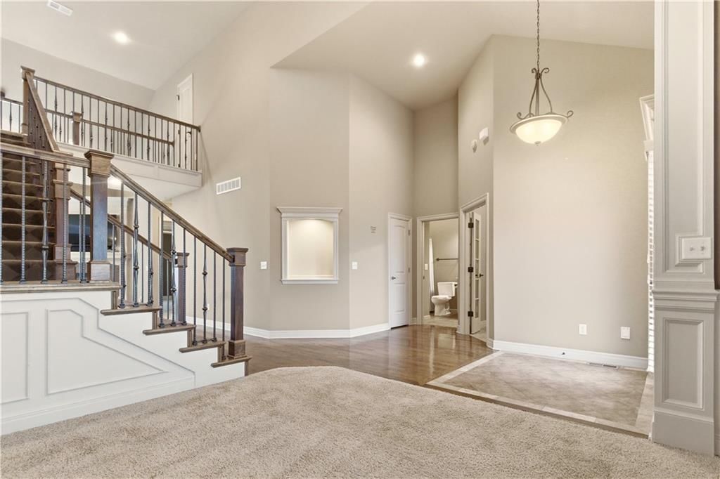 1559 Brompton Lane — photo 10