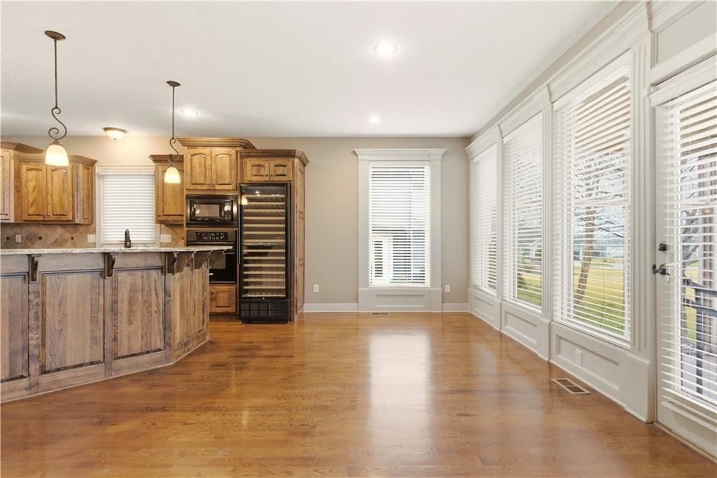 1559 Brompton Lane — photo 15