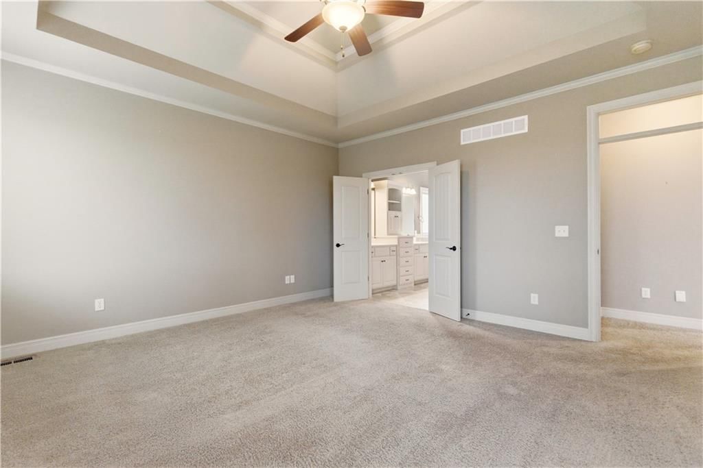 1559 Brompton Lane — photo 27