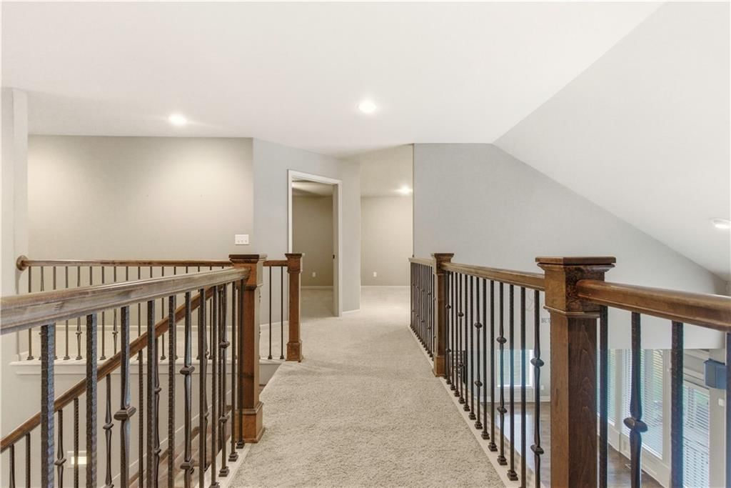 1559 Brompton Lane — photo 39