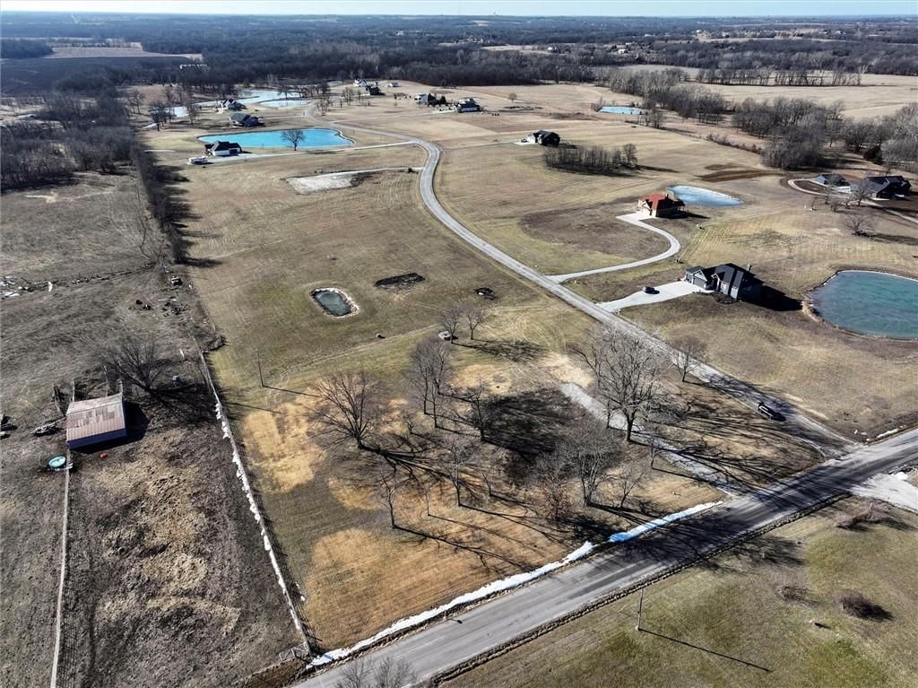 Lot 3 E 227th Street — photo 1