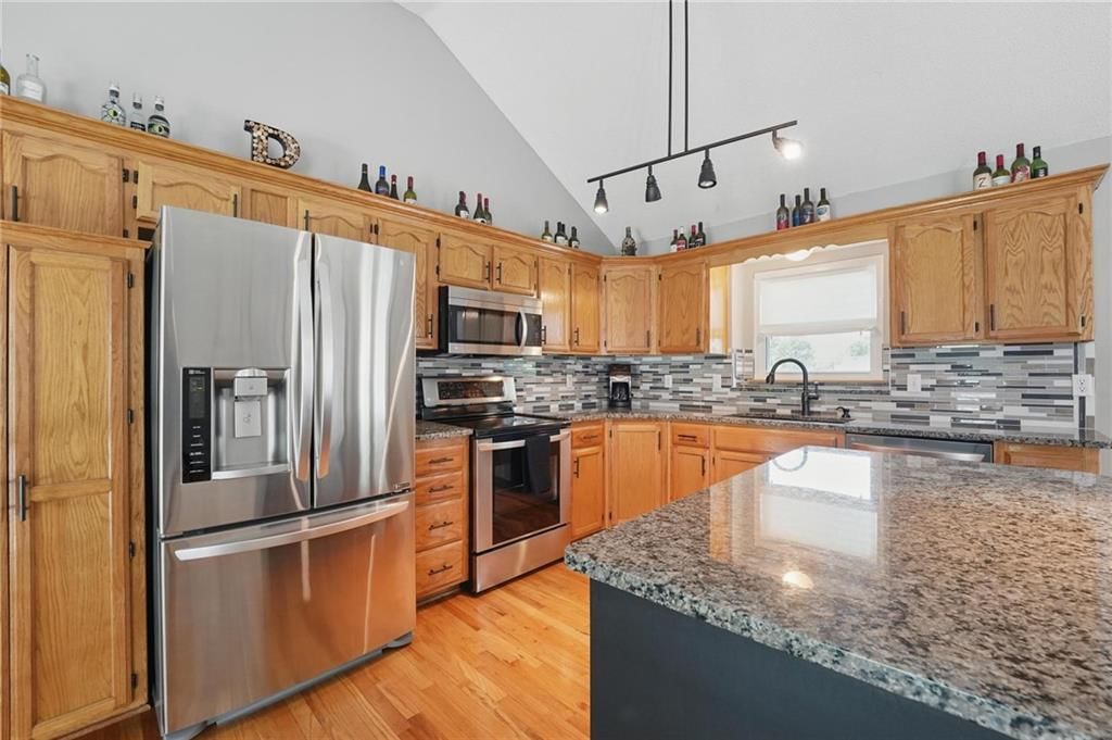 1108 NE Woodbury Court — photo 11