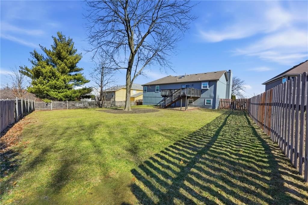 1108 NE Woodbury Court — photo 30