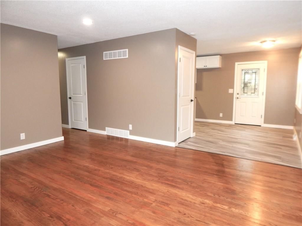 5820 NE 60th Street — photo 5