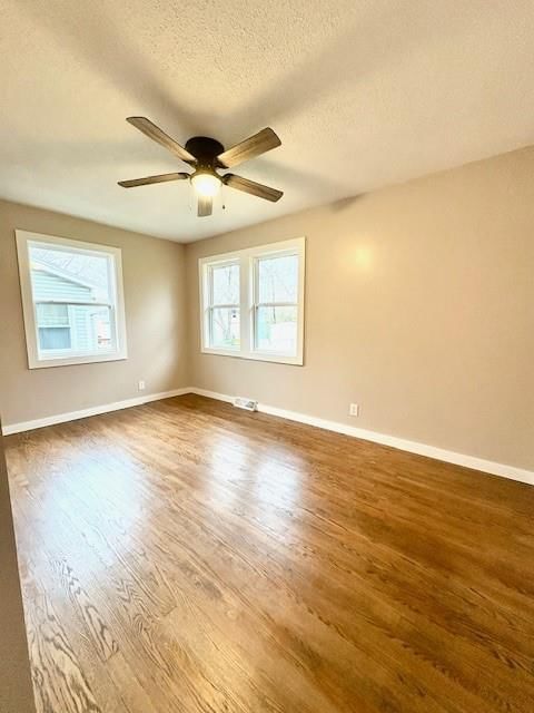 5820 NE 60th Street — photo 16